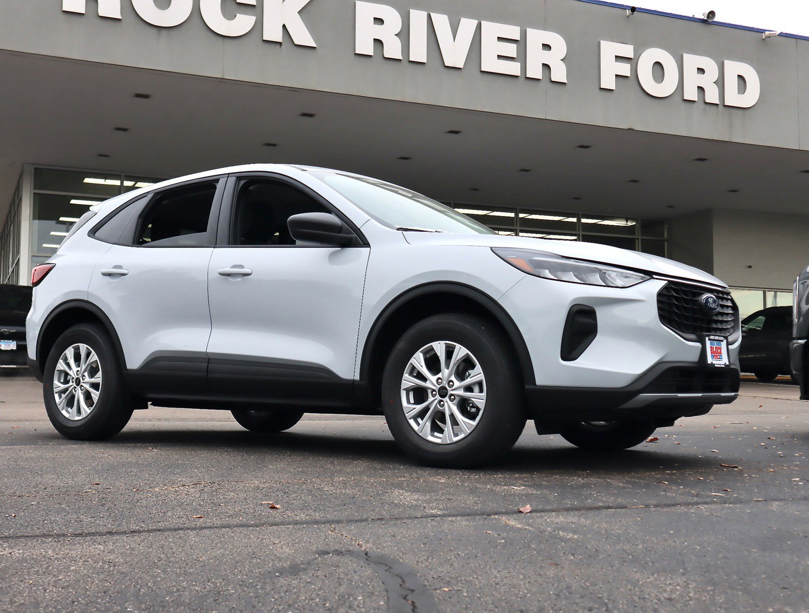 New 2025 Ford Escape Active w/ Cold Weather Package