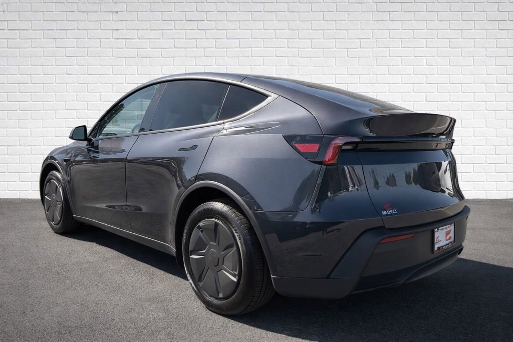Used 2026 Tesla Model Y 2WD image 6
