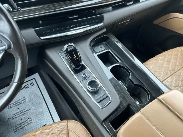 Used 2021 Cadillac Escalade ESV Premium Luxury w/ Heavy-Duty Trailer Package image 29