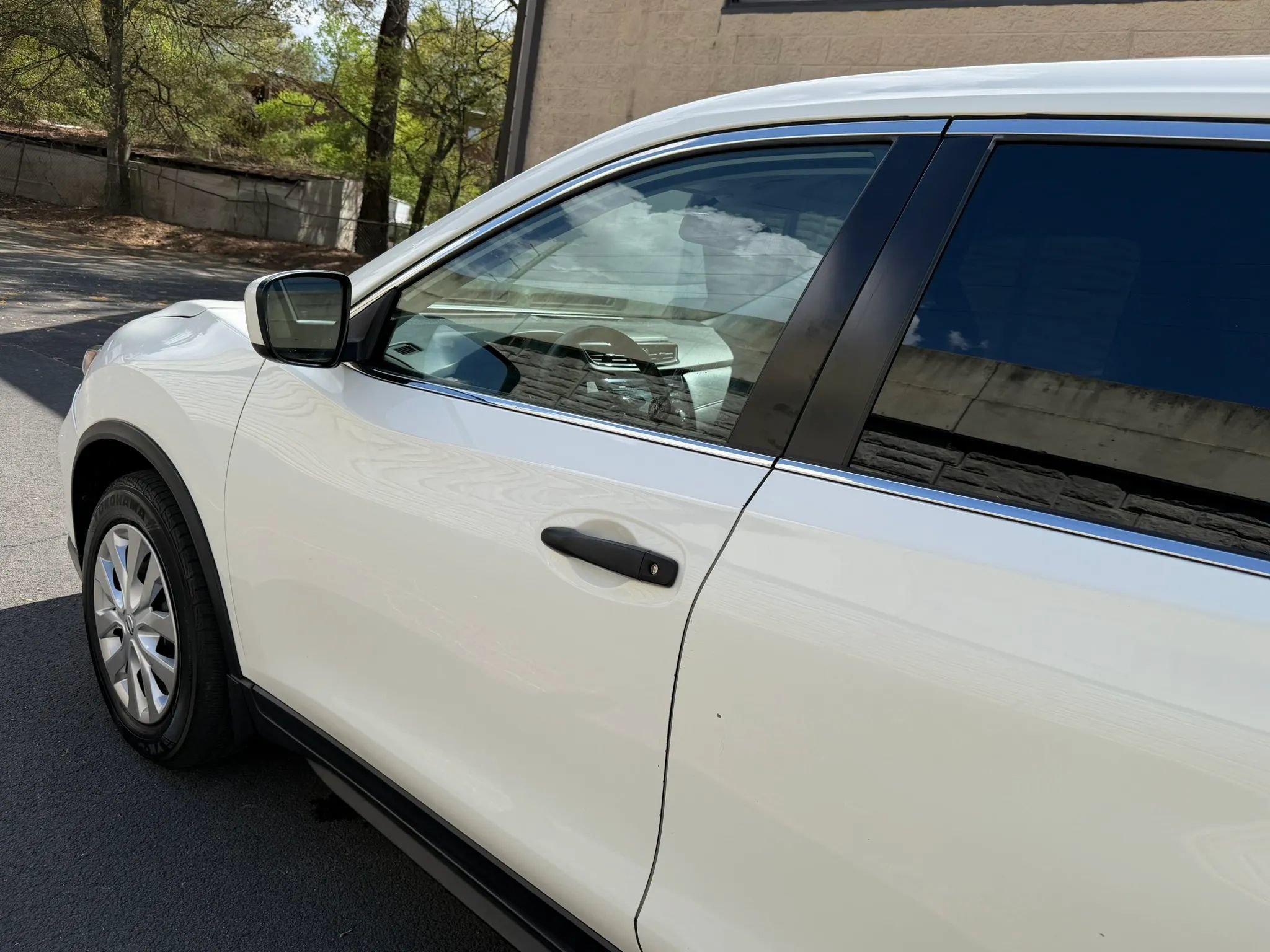 Used 2017 Nissan Rogue S AWD/4WD image 36