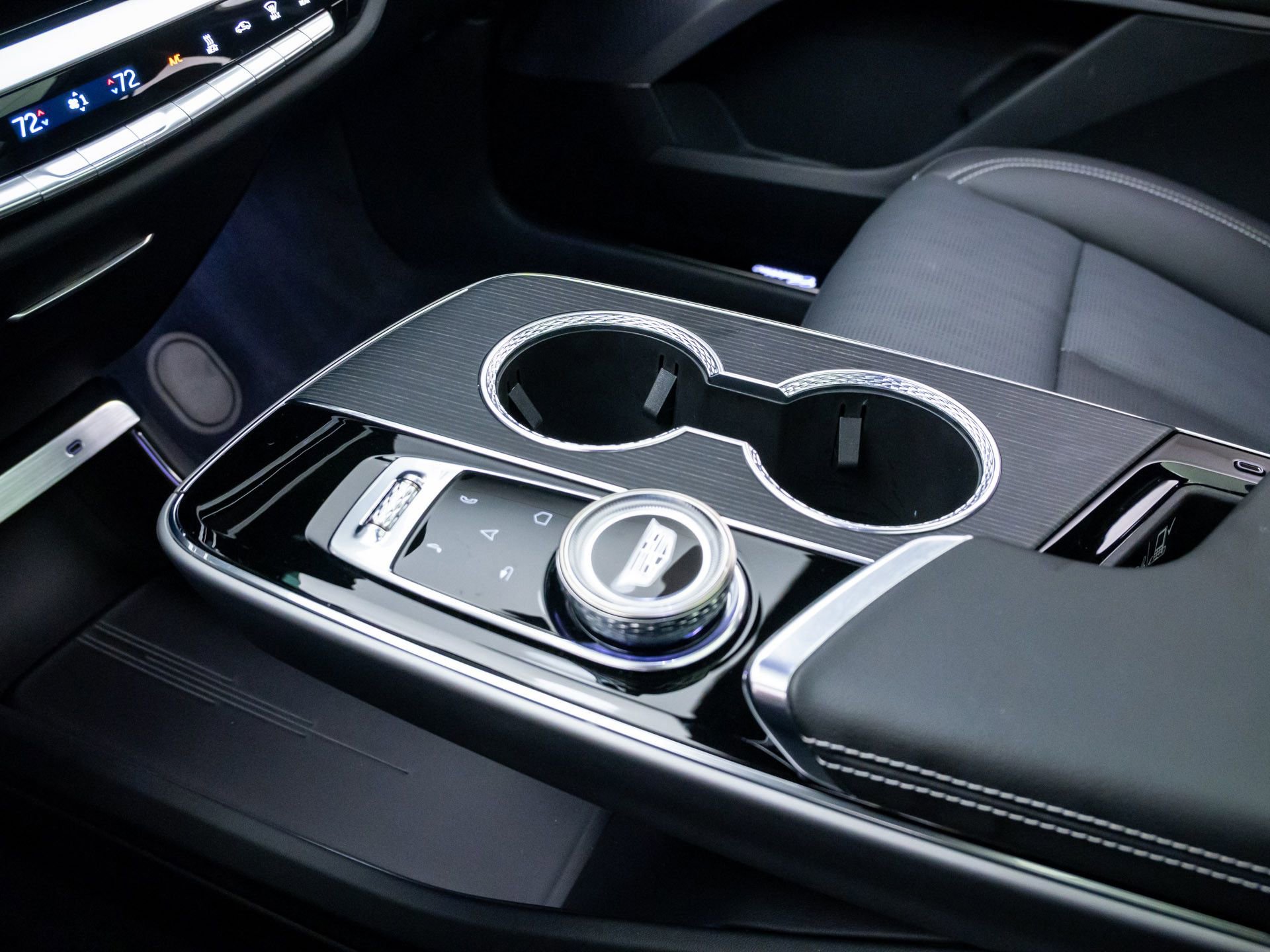 Certified 2025 Cadillac Lyriq Luxury w/ LPO, Floor Liner Package image 14