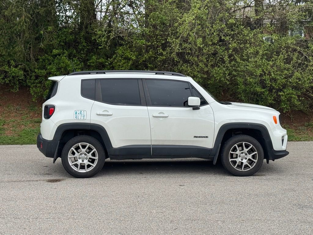 Used 2019 Jeep Renegade Latitude image 4