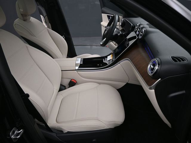New 2025 Mercedes-Benz GLC 300 image 27