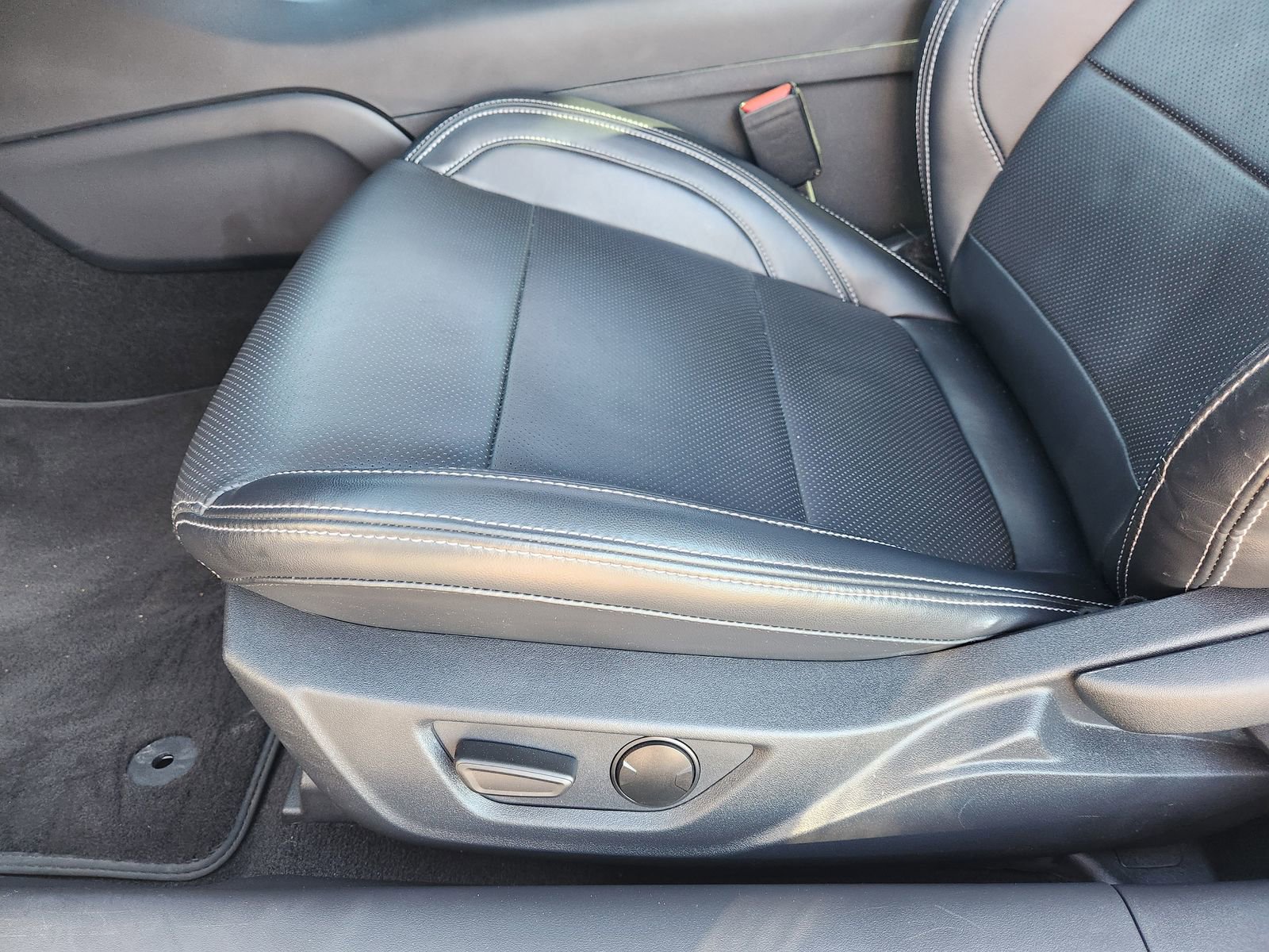 Used 2024 Ford Mustang GT Premium image 29