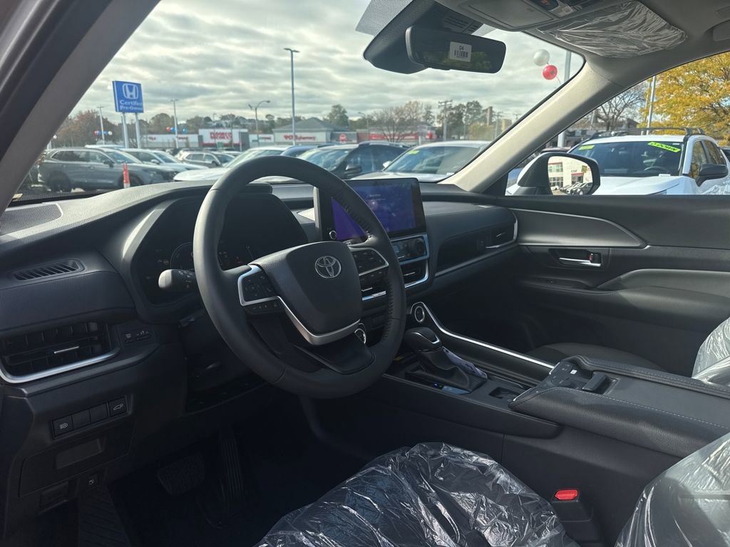 New 2026 Toyota Grand Highlander XLE image 17