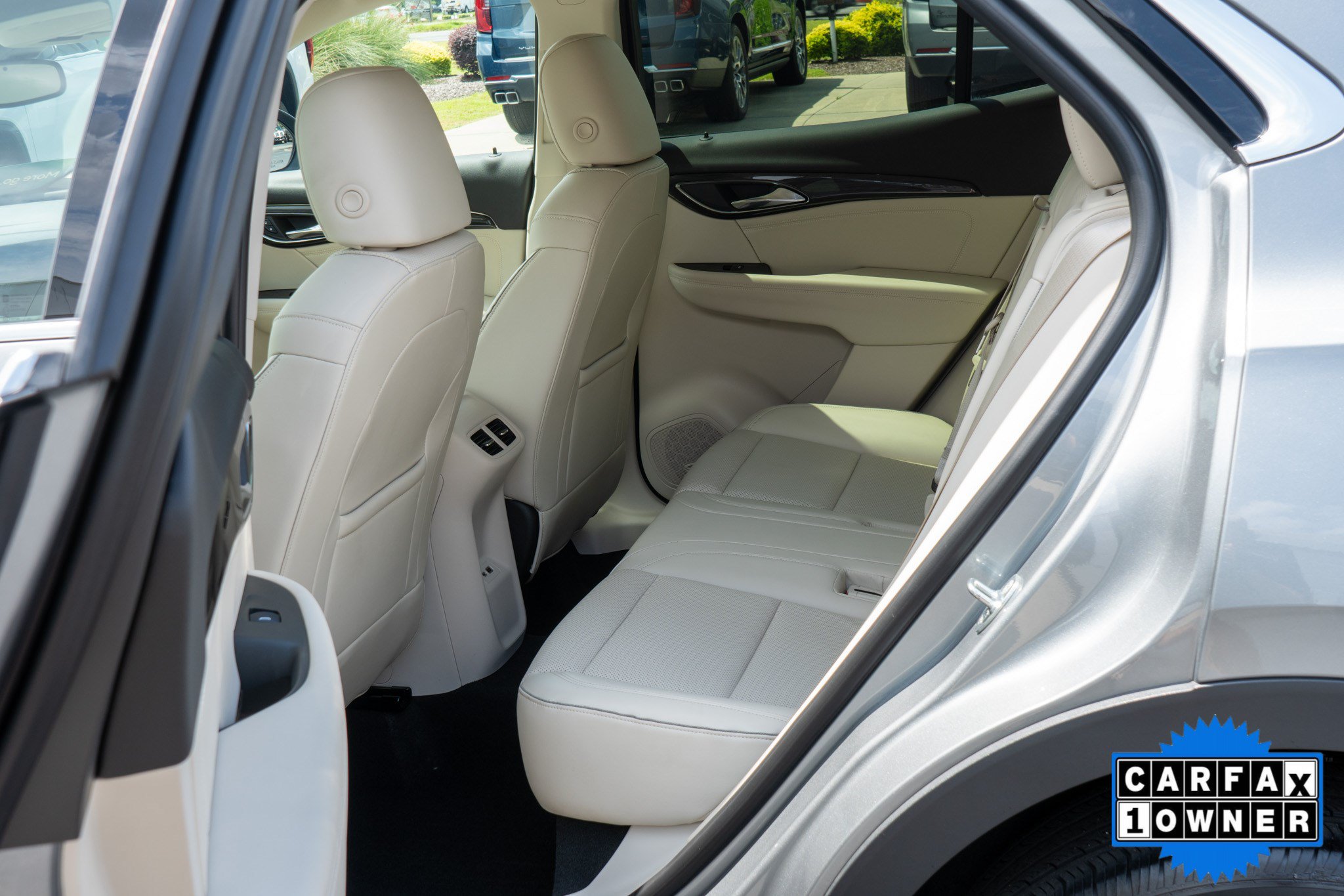 Used 2023 Buick Envision Essence AWD/4WD image 31