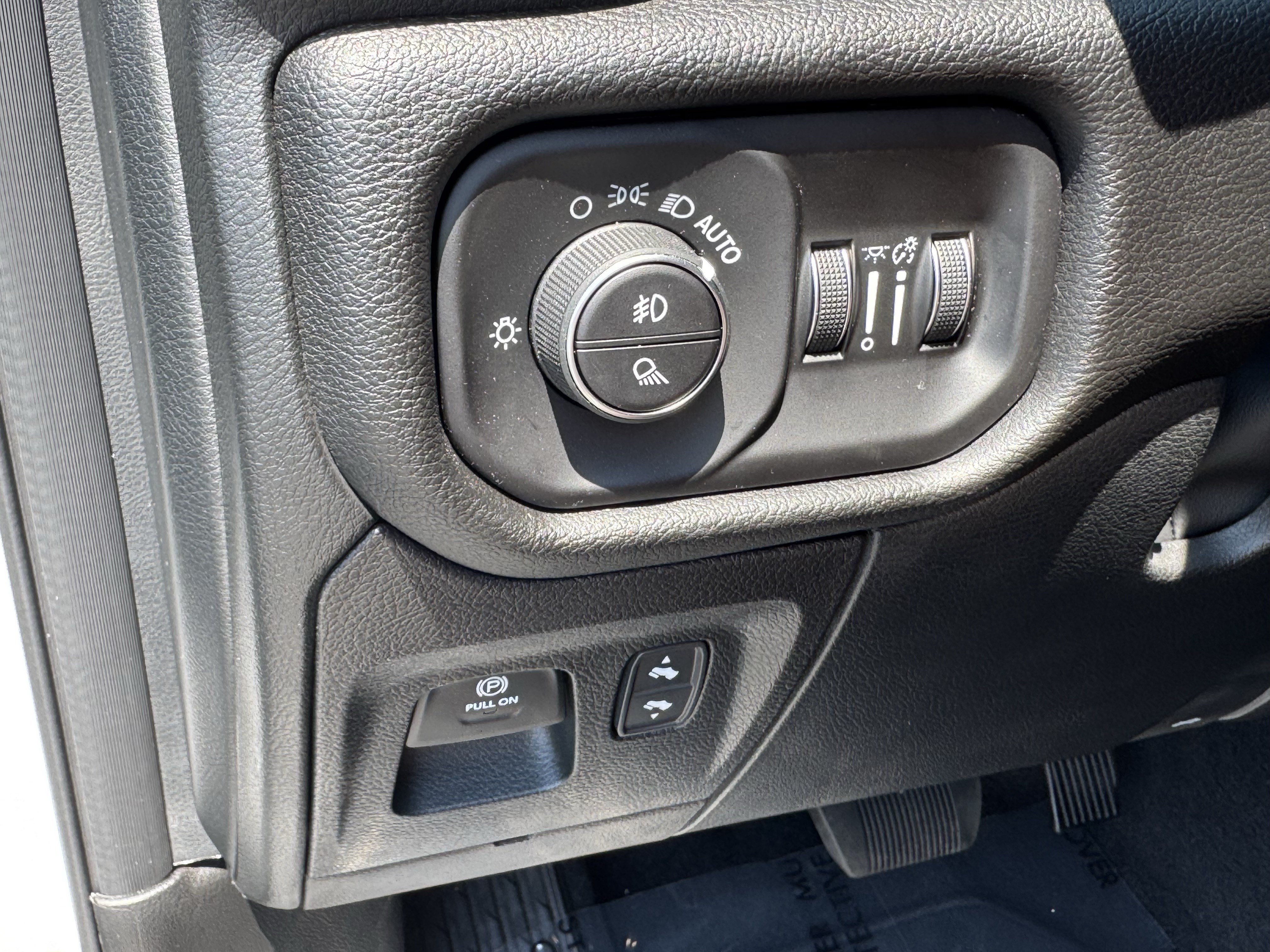 Used 2026 RAM 1500 Big Horn AWD/4WD image 35
