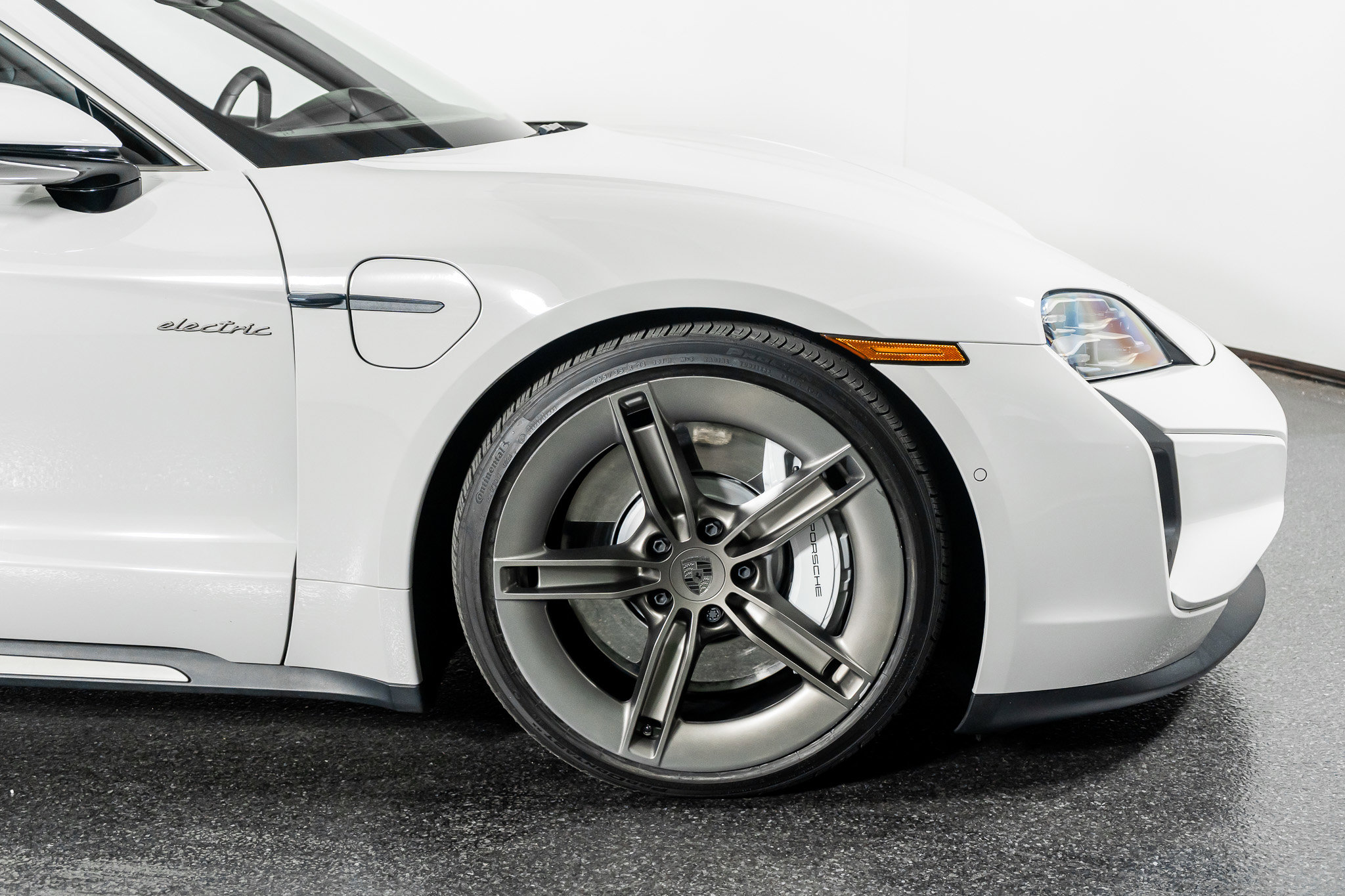 Used 2025 Porsche Taycan Turbo w/ Premium Package image 6