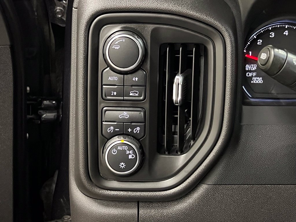 Certified 2023 Chevrolet Silverado 1500 Custom AWD/4WD image 6