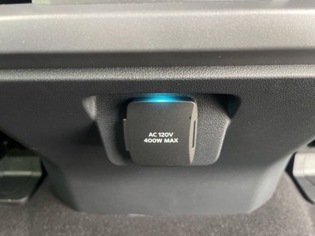 New 2025 Ford F150 XLT w/ Equipment Group 302A MID image 32