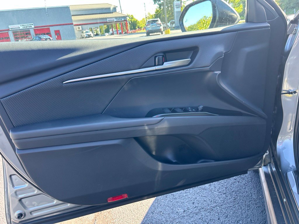 New 2026 Toyota Camry SE w/ Convenience Package FWD image 10