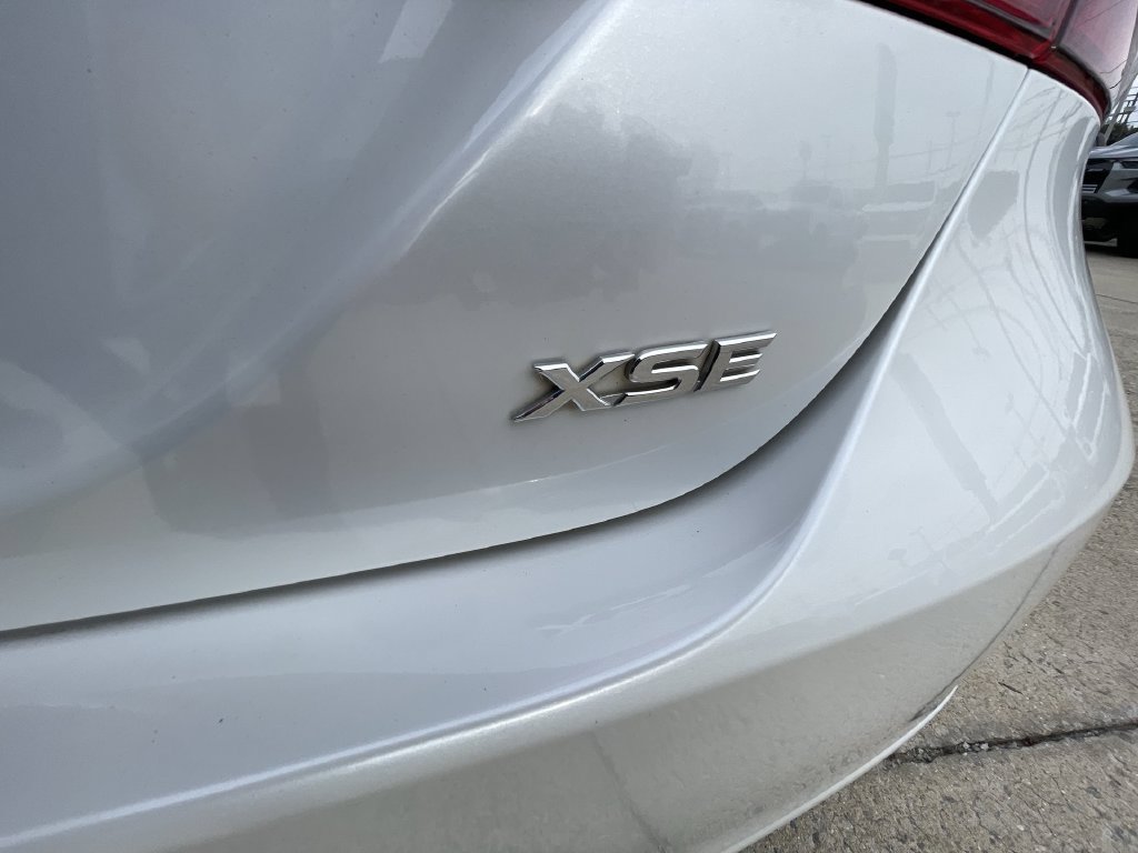 Used 2019 Toyota Camry XSE FWD image 32