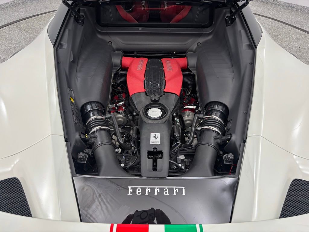 Used 2020 Ferrari F8 Tributo image 39