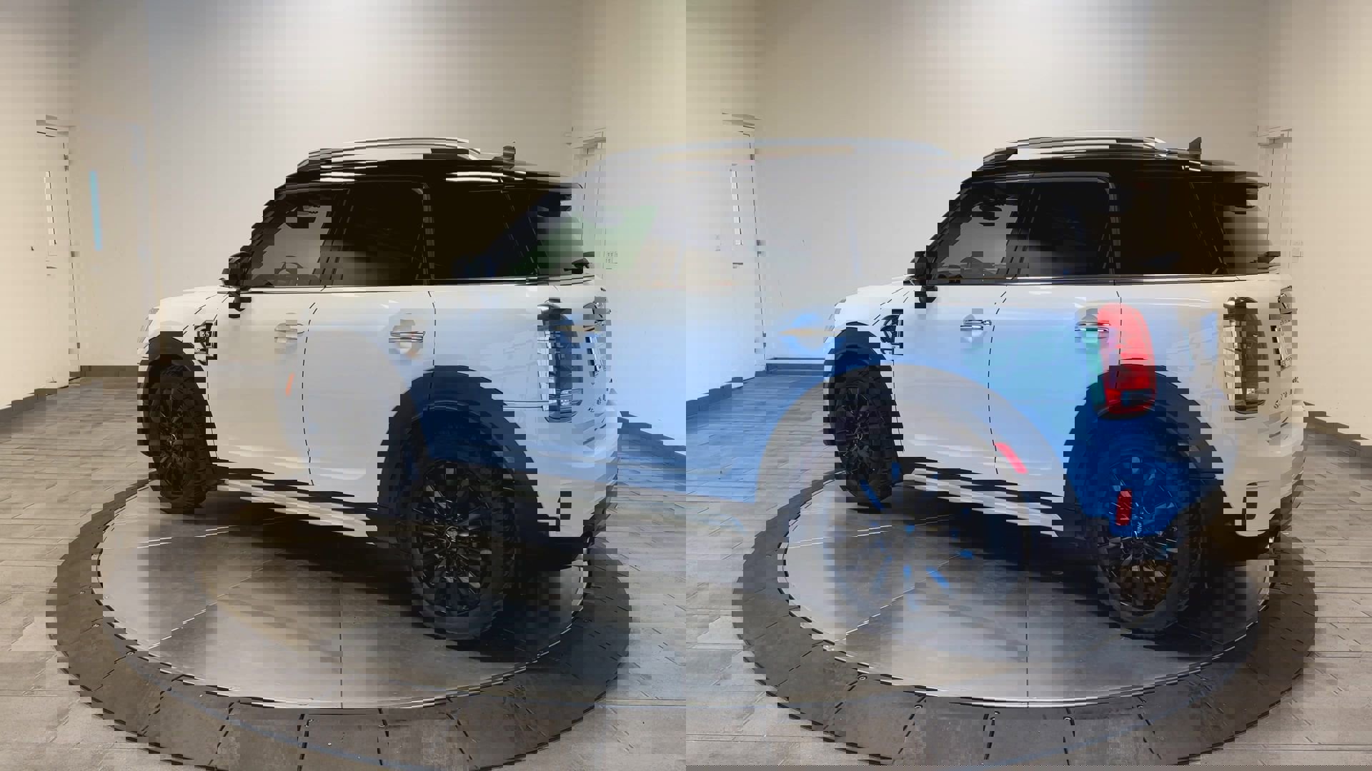 Used 2017 MINI Cooper Countryman S image 5