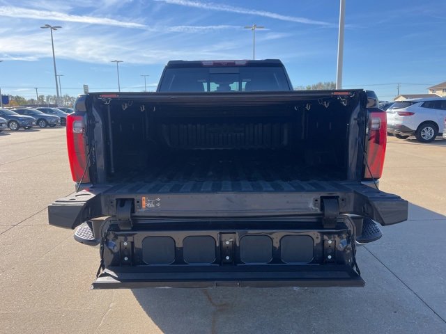 Used 2024 GMC Sierra 2500 SLT w/ SLT Premium Package image 7