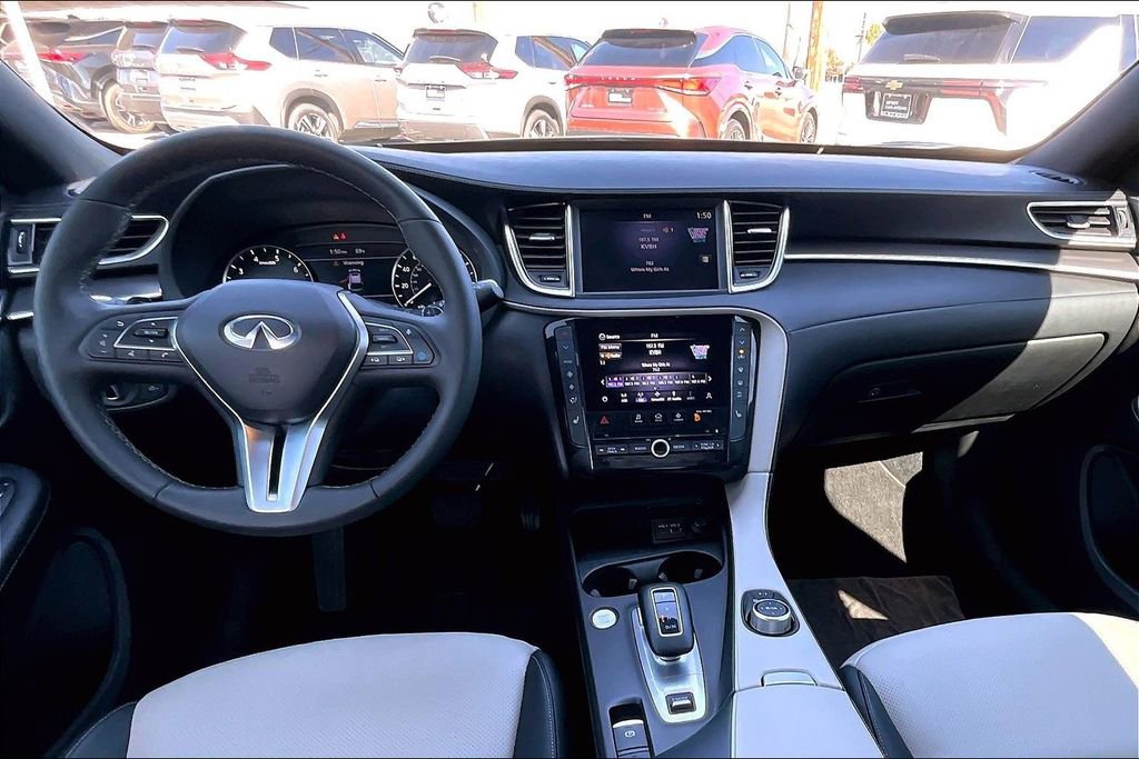 Certified 2024 INFINITI QX55 Luxe w/ Cargo Package image 20