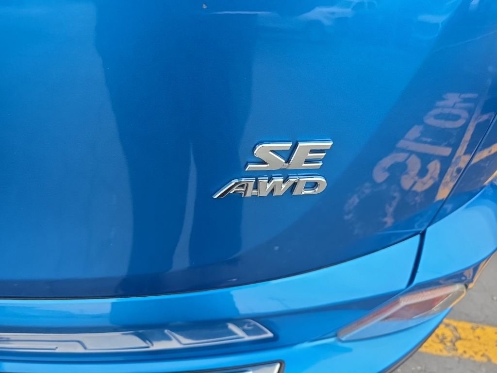 Used 2017 Toyota RAV4 SE w/ Power Special Value Package AWD/4WD image 5