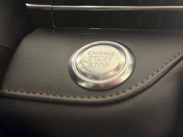 New 2026 Lincoln Nautilus Premier w/ Jet Appearance Package AWD/4WD image 10