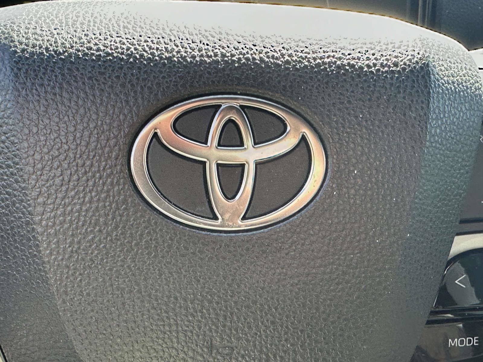 Used 2025 Toyota Camry SE image 22