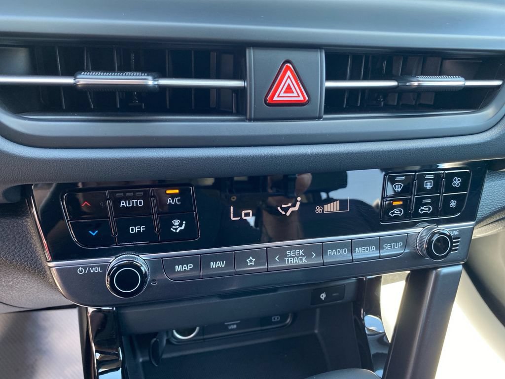 Certified 2024 Kia Seltos EX AWD/4WD image 28