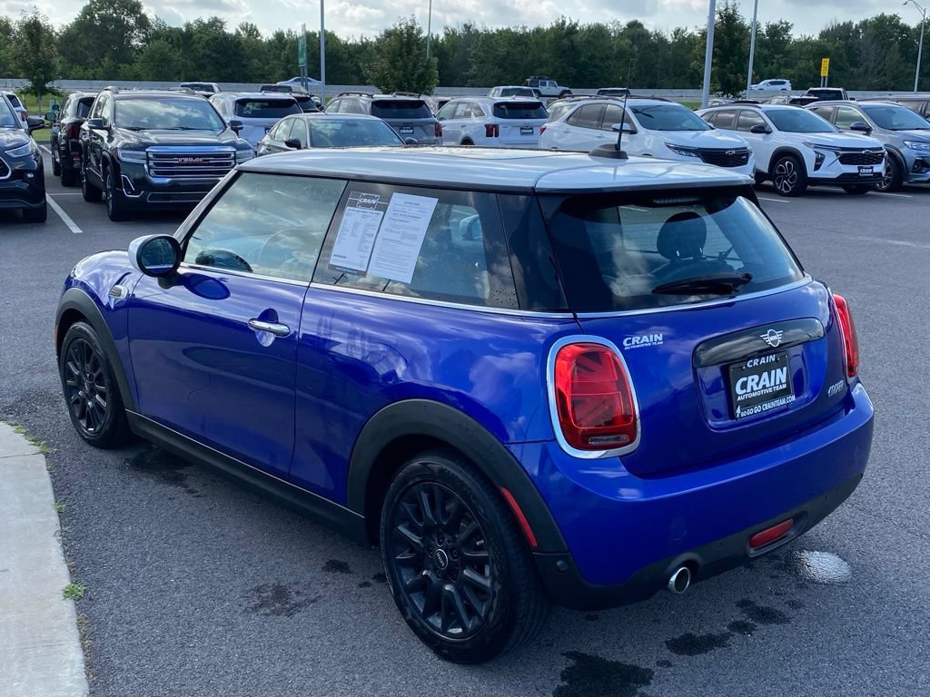 Used 2021 MINI Cooper 2-Door Hardtop FWD image 5