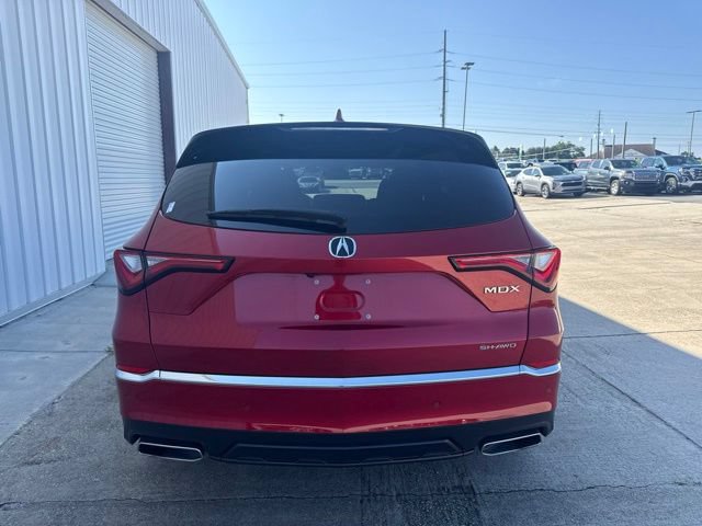 Used 2023 Acura MDX w/ Technology Package AWD/4WD image 4