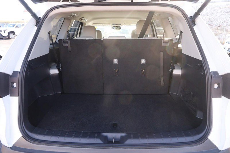 Used 2025 Toyota Grand Highlander AWD image 7