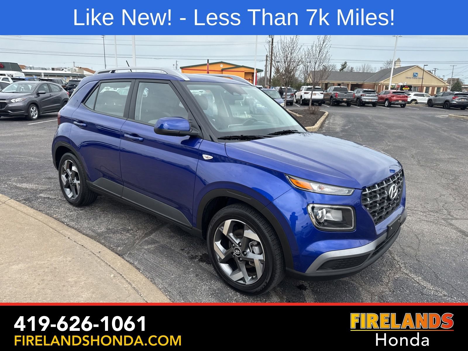 Used 2025 Hyundai Venue SEL image 7