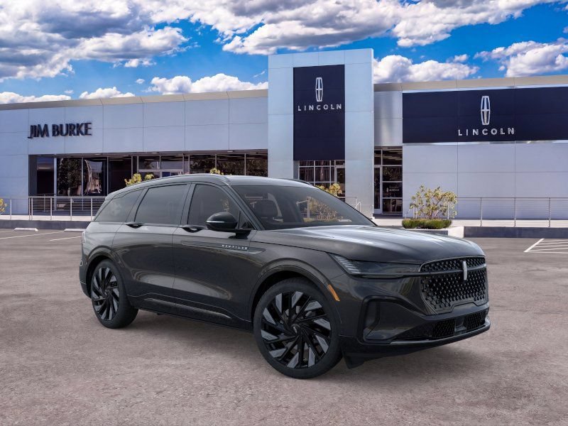 New 2026 Lincoln Nautilus Reserve w/ Jet Appearance Package AWD/4WD image 7