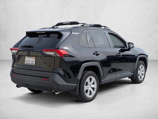 Used 2021 Toyota RAV4 LE w/ Carpet Mat Package (TMS) image 5