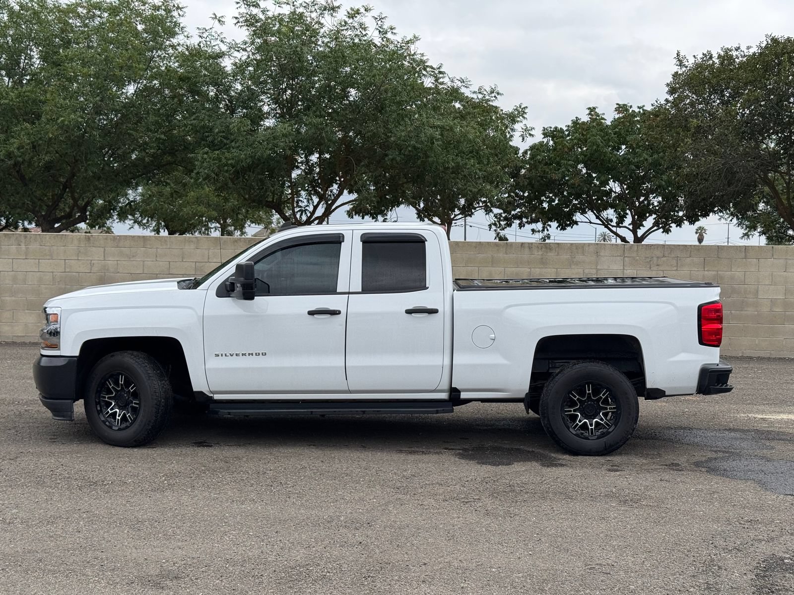 Used 2019 Chevrolet Silverado 1500 LD RWD image 8