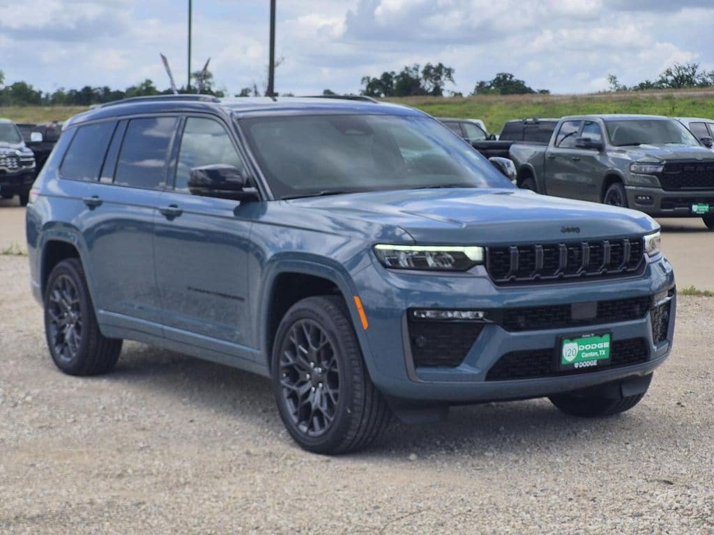 New 2026 Jeep Grand Cherokee L Summit w/ Obsidian Package AWD/4WD image 2