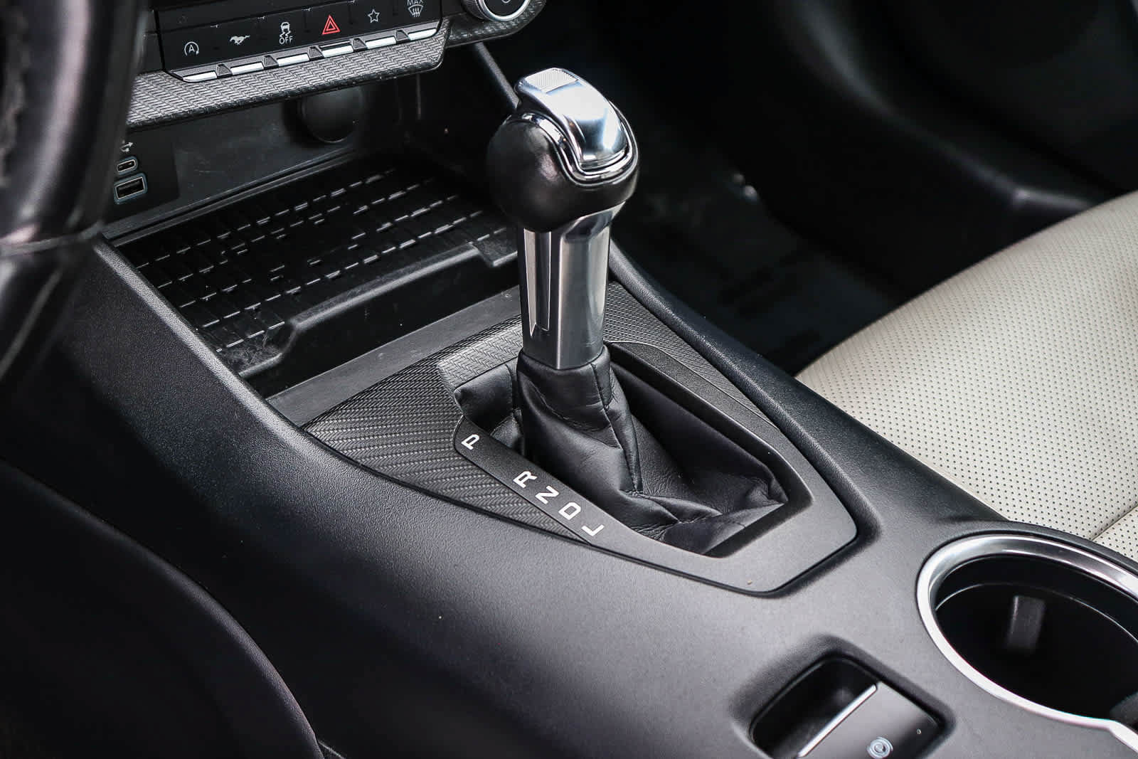 Used 2024 Ford Mustang Premium RWD image 22