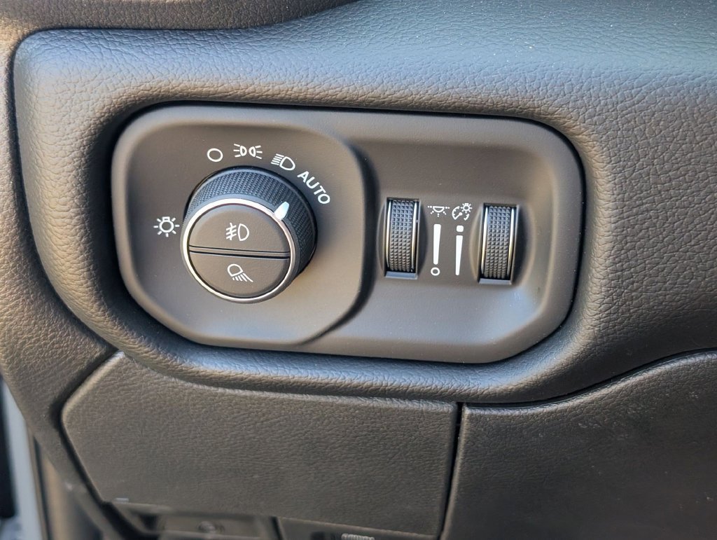 New 2026 RAM 3500 Laramie w/ Night Edition AWD/4WD image 15