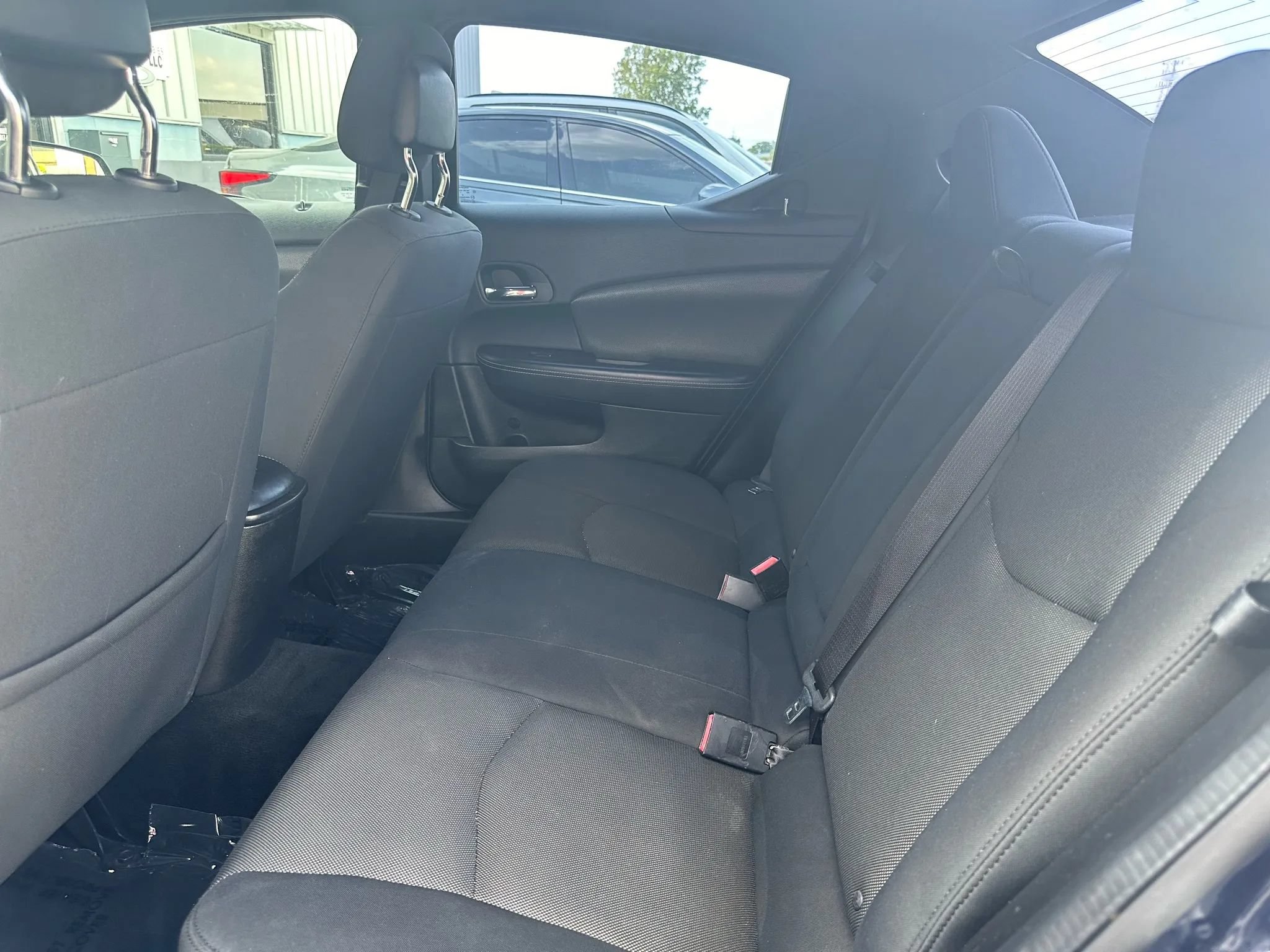 Used 2013 Dodge Avenger SE FWD image 19