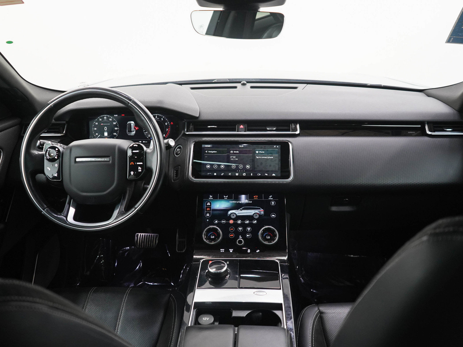 Used 2018 Land Rover Range Rover Velar R-Dynamic SE AWD/4WD image 13