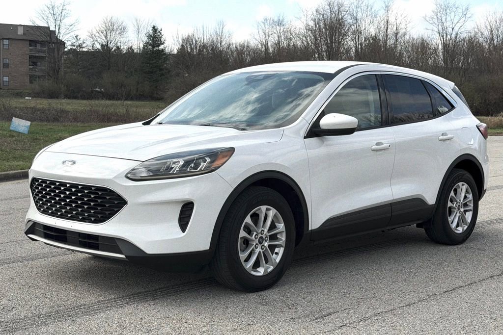 Used 2020 Ford Escape SE image 42
