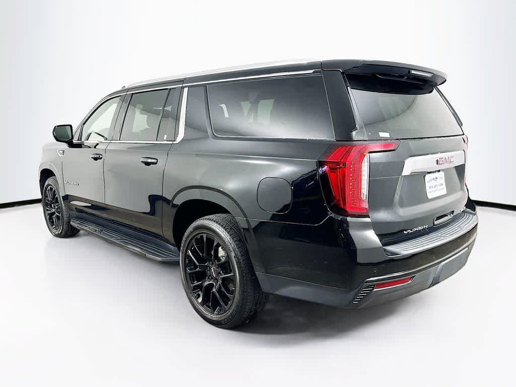 Used 2022 GMC Yukon XL SLE RWD image 4