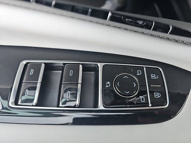 New 2026 Cadillac Optiq Sport 2 w/ LPO, Floor Liner Package image 26