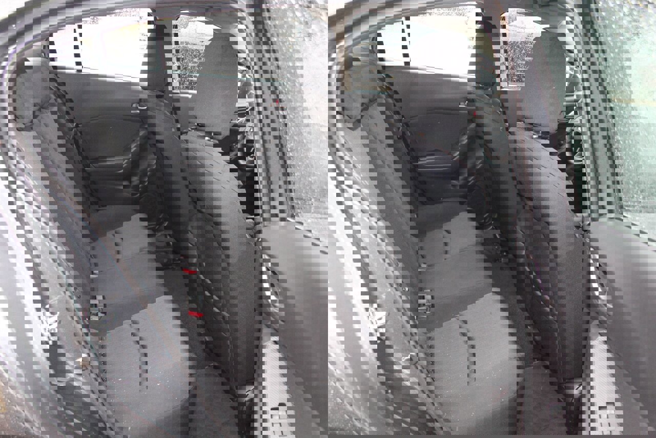 Used 2014 MAZDA MAZDA3 i Sport image 12