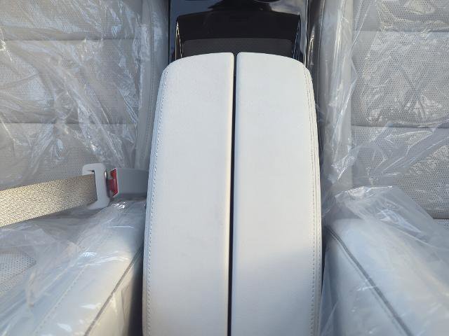 New 2025 Buick Envision Avenir image 19