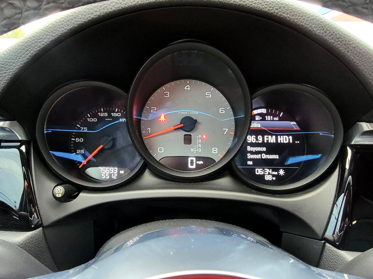 Used 2019 Porsche Macan S image 26