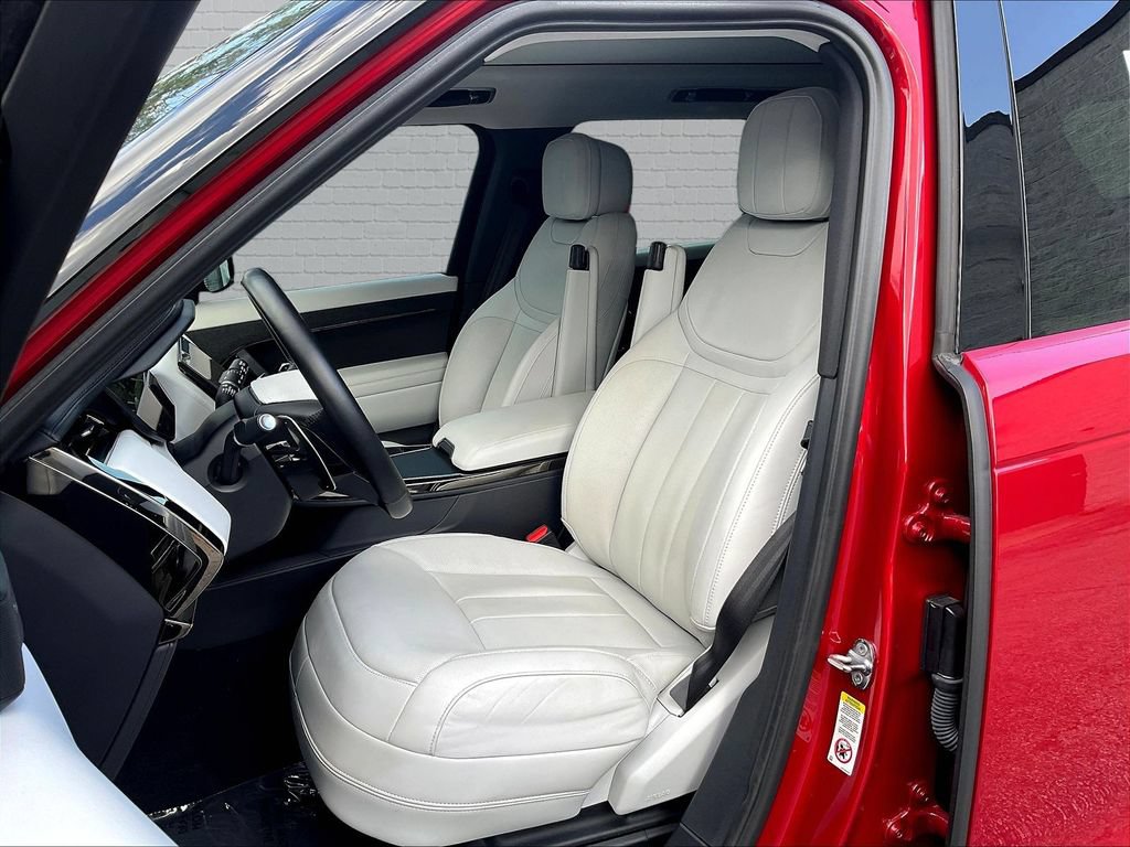 Used 2023 Land Rover Range Rover Sport SE AWD/4WD image 19