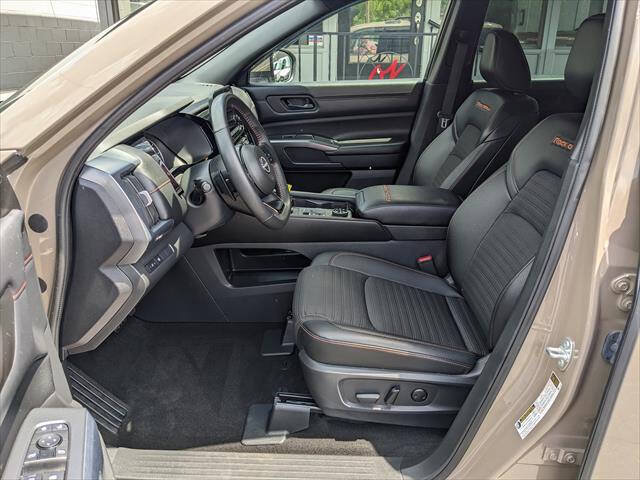Used 2024 Nissan Pathfinder Rock Creek AWD/4WD image 10