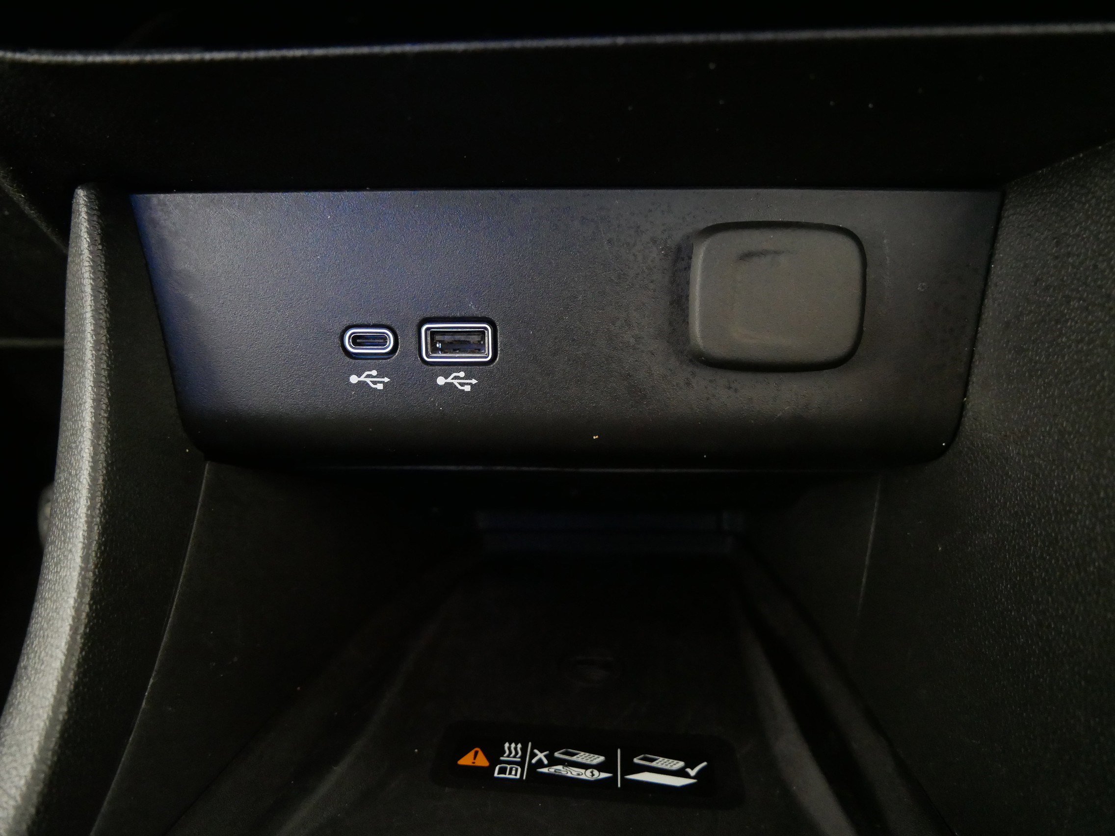 Used 2024 Buick Encore GX Sport Touring w/ Comfort Package image 31