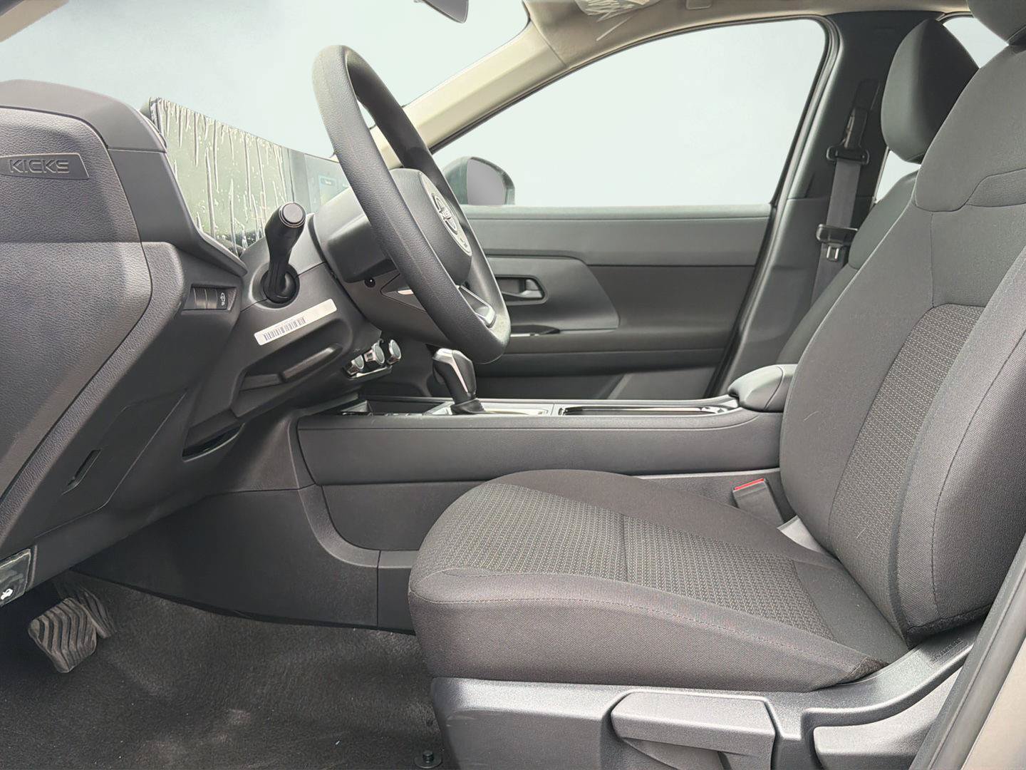 New 2027 Nissan Kicks S FWD image 10