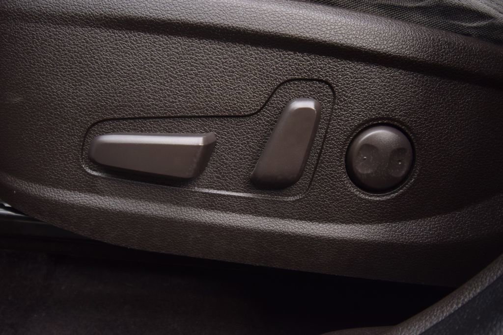 Used 2019 Hyundai Santa Fe SEL image 24