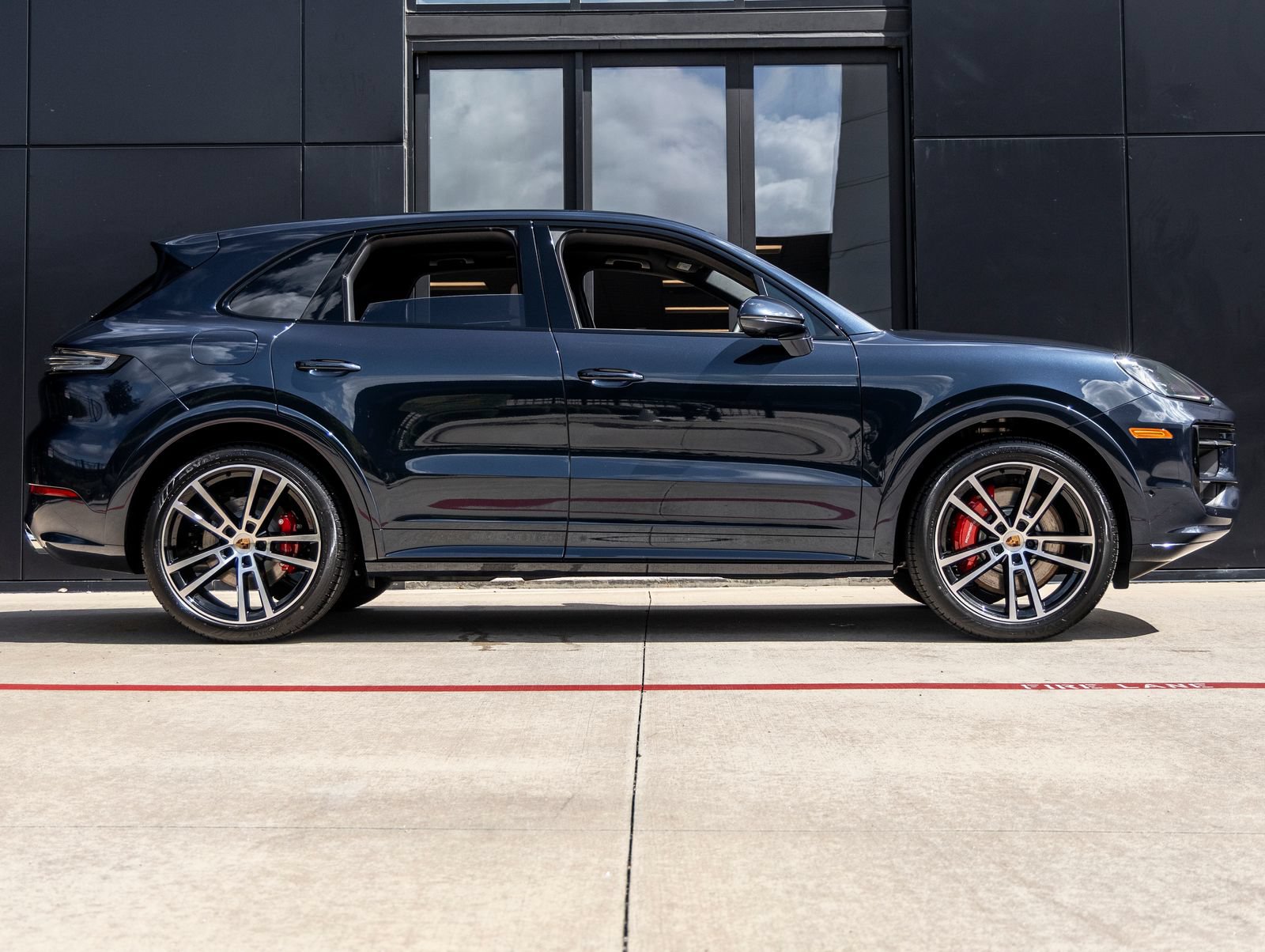 New 2026 Porsche Cayenne S AWD/4WD image 12