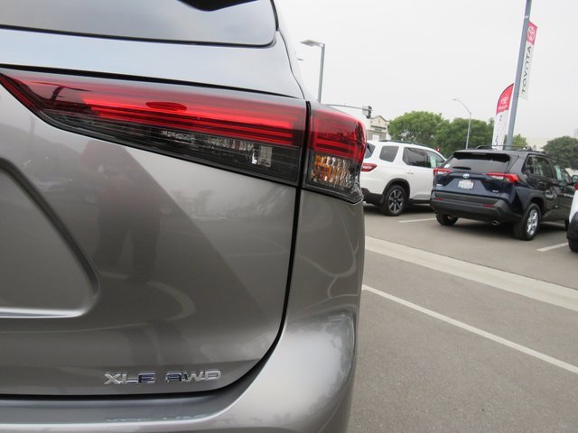 New 2026 Toyota Highlander XLE image 11