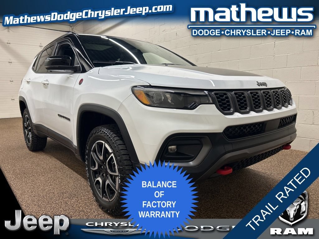 Used 2024 Jeep Compass Trailhawk w/ Trailhawk Elite Group AWD/4WD image 1